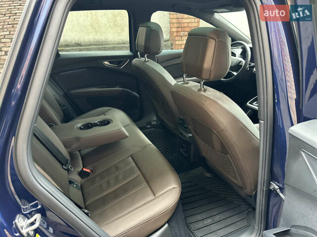 Синий Ауди Q4 e-tron, объемом двигателя 0 л и пробегом 12 тыс. км за 32000 $, фото 37 на Automoto.ua