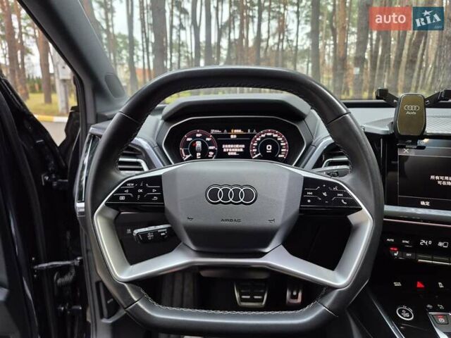 Синий Ауди Q4 e-tron, объемом двигателя 0 л и пробегом 13 тыс. км за 28700 $, фото 9 на Automoto.ua