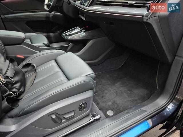 Синий Ауди Q4 e-tron, объемом двигателя 0 л и пробегом 13 тыс. км за 28700 $, фото 14 на Automoto.ua