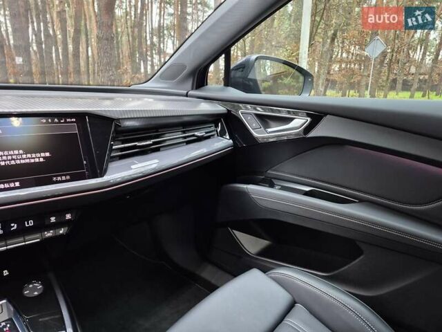 Синий Ауди Q4 e-tron, объемом двигателя 0 л и пробегом 13 тыс. км за 28700 $, фото 13 на Automoto.ua
