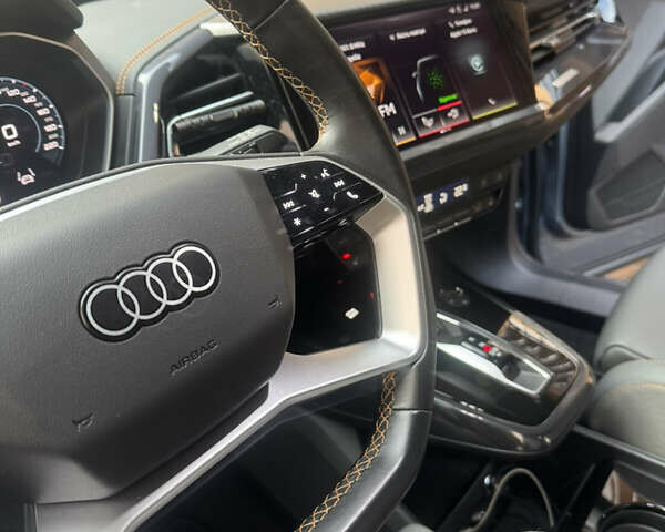 Синий Ауди Q4 e-tron, объемом двигателя 0 л и пробегом 10 тыс. км за 32500 $, фото 6 на Automoto.ua
