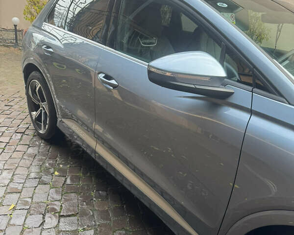 Синий Ауди Q4 e-tron, объемом двигателя 0 л и пробегом 10 тыс. км за 32500 $, фото 11 на Automoto.ua