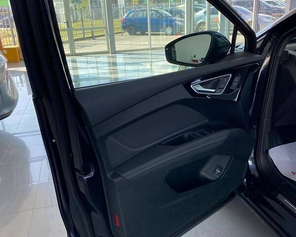 Синій Ауді Q4 e-tron, об'ємом двигуна 0 л та пробігом 11 тис. км за 31900 $, фото 11 на Automoto.ua