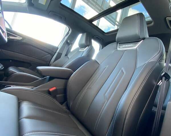 Синій Ауді Q4 e-tron, об'ємом двигуна 0 л та пробігом 11 тис. км за 31900 $, фото 8 на Automoto.ua