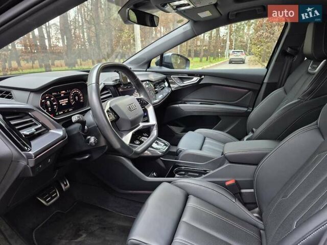 Синий Ауди Q4 e-tron, объемом двигателя 0 л и пробегом 13 тыс. км за 28700 $, фото 6 на Automoto.ua