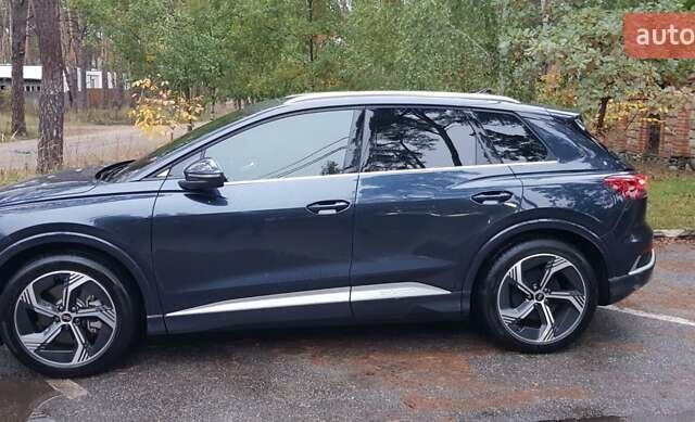 Синий Ауди Q4 e-tron, объемом двигателя 0 л и пробегом 19 тыс. км за 28800 $, фото 1 на Automoto.ua