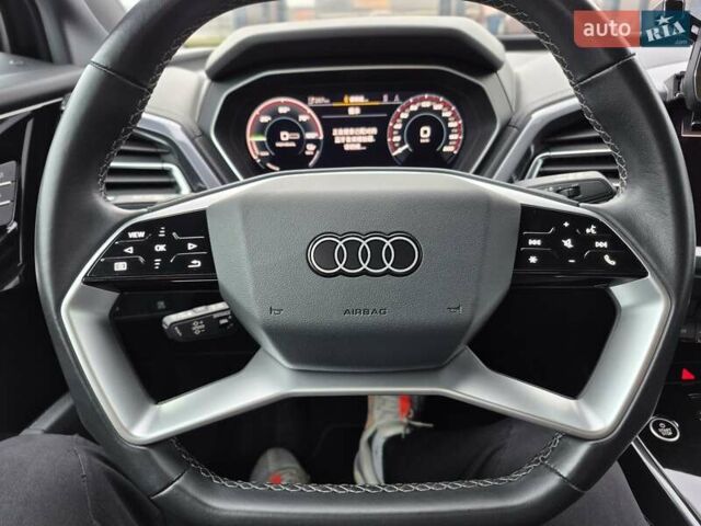 Синий Ауди Q4 e-tron, объемом двигателя 0 л и пробегом 13 тыс. км за 28700 $, фото 10 на Automoto.ua