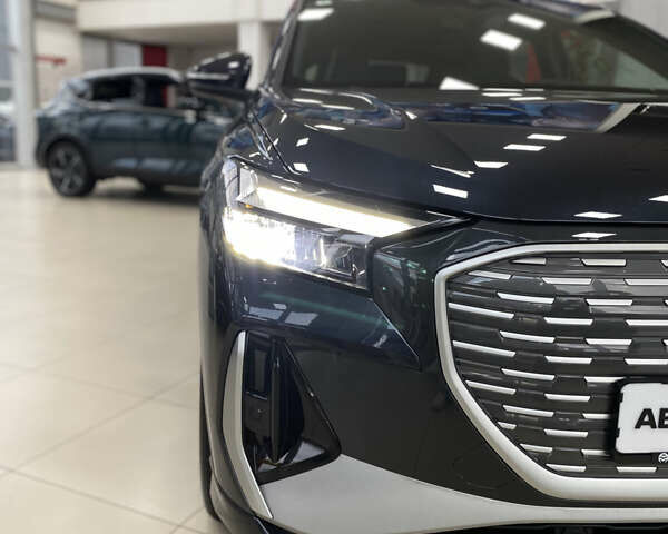Синій Ауді Q4 e-tron, об'ємом двигуна 0 л та пробігом 1 тис. км за 34300 $, фото 1 на Automoto.ua