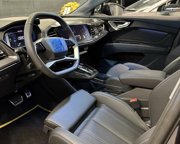 Синій Ауді Q4 e-tron, об'ємом двигуна 0 л та пробігом 1 тис. км за 34000 $, фото 5 на Automoto.ua