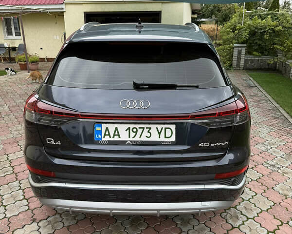 Синий Ауди Q4 e-tron, объемом двигателя 0 л и пробегом 1 тыс. км за 33000 $, фото 4 на Automoto.ua