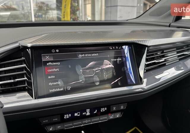 Синий Ауди Q4 e-tron, объемом двигателя 0 л и пробегом 1 тыс. км за 34000 $, фото 26 на Automoto.ua