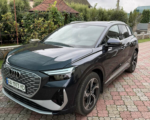 Синий Ауди Q4 e-tron, объемом двигателя 0 л и пробегом 1 тыс. км за 33000 $, фото 1 на Automoto.ua