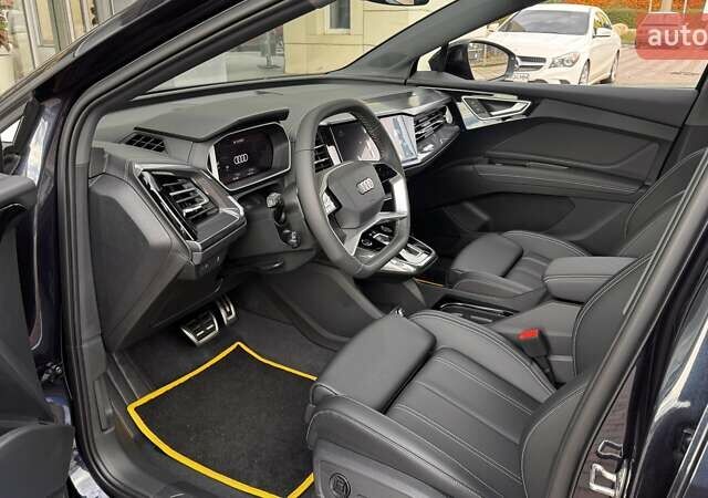 Синий Ауди Q4 e-tron, объемом двигателя 0 л и пробегом 1 тыс. км за 34000 $, фото 8 на Automoto.ua