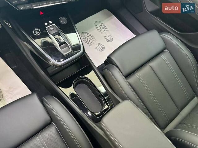 Синий Ауди Q4 e-tron, объемом двигателя 0 л и пробегом 1 тыс. км за 32499 $, фото 17 на Automoto.ua