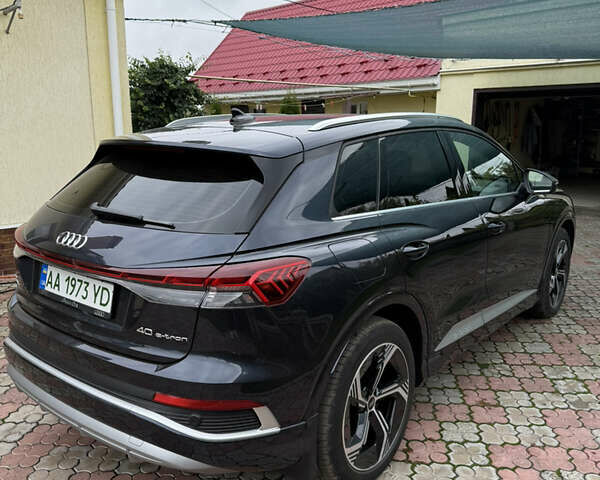 Синий Ауди Q4 e-tron, объемом двигателя 0 л и пробегом 1 тыс. км за 33000 $, фото 3 на Automoto.ua