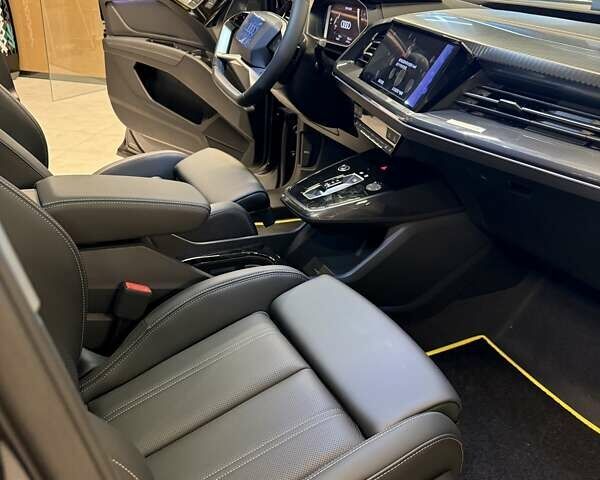 Синій Ауді Q4 e-tron, об'ємом двигуна 0 л та пробігом 1 тис. км за 34000 $, фото 13 на Automoto.ua