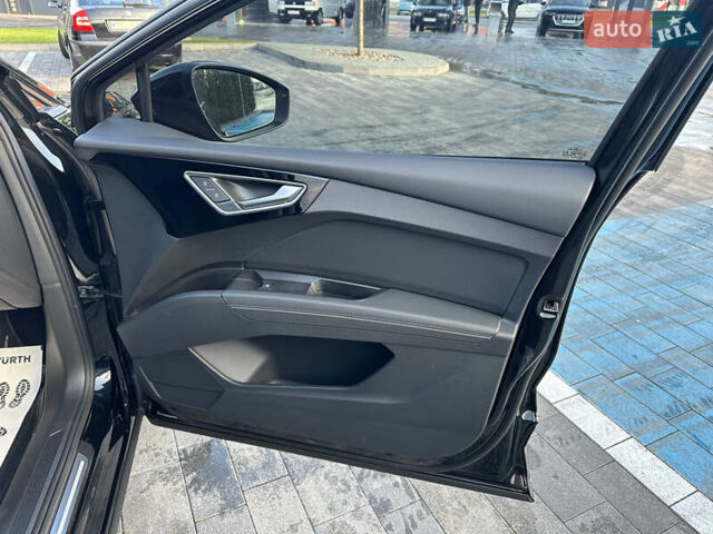 Черный Ауди Q4 Sportback e-tron, объемом двигателя 0 л и пробегом 70 тыс. км за 32000 $, фото 75 на Automoto.ua