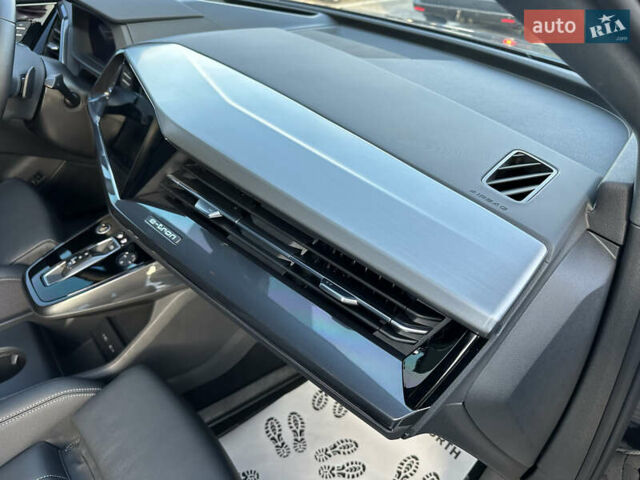 Черный Ауди Q4 Sportback e-tron, объемом двигателя 0 л и пробегом 70 тыс. км за 32000 $, фото 77 на Automoto.ua
