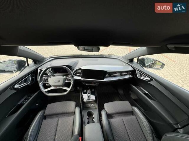 Чорний Ауді Q4 Sportback e-tron, об'ємом двигуна 0 л та пробігом 20 тис. км за 28300 $, фото 18 на Automoto.ua
