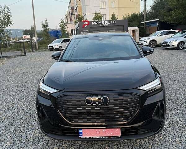 Чорний Ауді Q4 Sportback e-tron, об'ємом двигуна 0 л та пробігом 6 тис. км за 37600 $, фото 1 на Automoto.ua