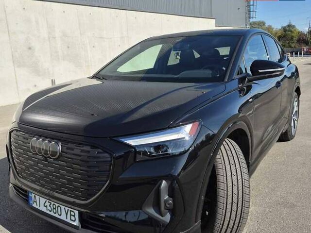 Чорний Ауді Q4 Sportback e-tron, об'ємом двигуна 0 л та пробігом 10 тис. км за 45000 $, фото 16 на Automoto.ua