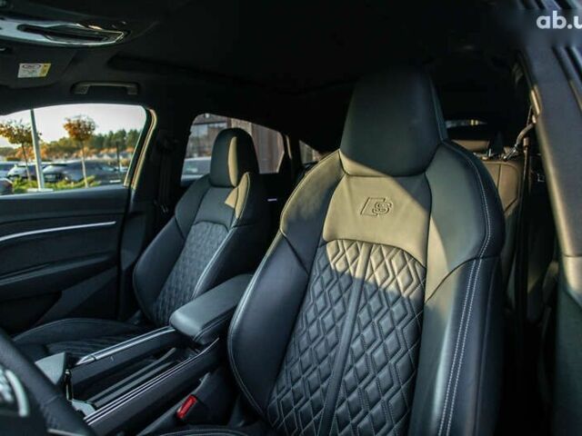 Ауди Q4 Sportback e-tron, объемом двигателя 0 л и пробегом 56 тыс. км за 46500 $, фото 20 на Automoto.ua