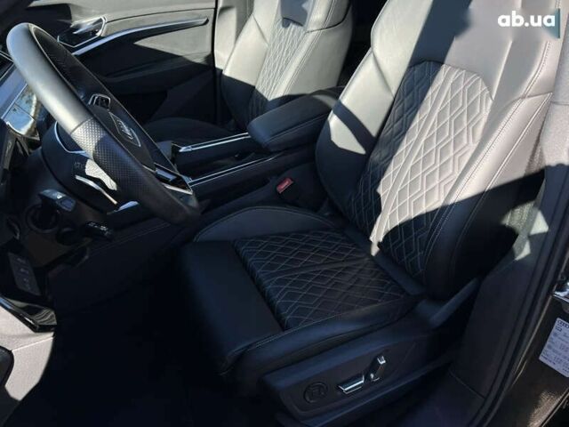Ауди Q4 Sportback e-tron, объемом двигателя 0 л и пробегом 42 тыс. км за 44558 $, фото 24 на Automoto.ua