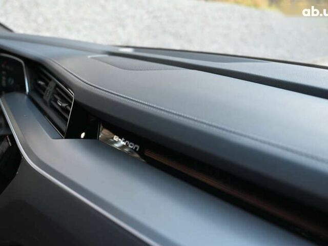 Ауді Q4 Sportback e-tron, об'ємом двигуна 0 л та пробігом 65 тис. км за 41288 $, фото 13 на Automoto.ua