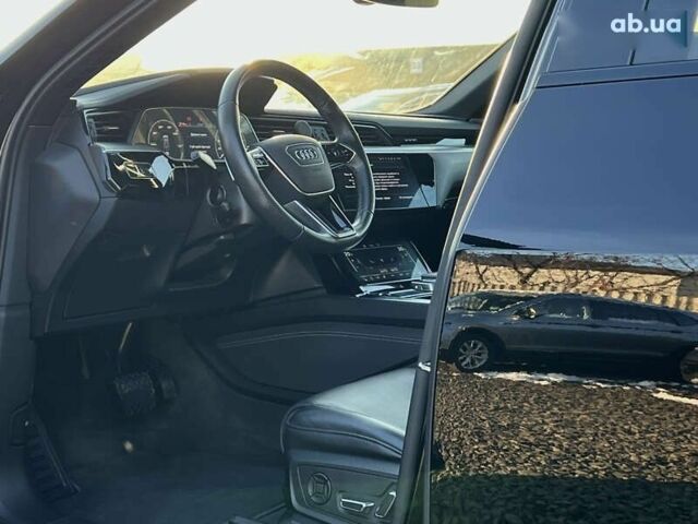 Ауді Q4 Sportback e-tron, об'ємом двигуна 0 л та пробігом 32 тис. км за 44558 $, фото 24 на Automoto.ua