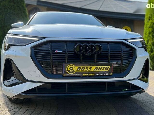 Ауді Q4 Sportback e-tron, об'ємом двигуна 0 л та пробігом 33 тис. км за 45900 $, фото 10 на Automoto.ua