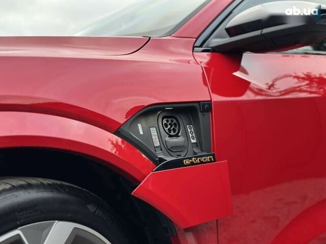 Ауди Q4 Sportback e-tron, объемом двигателя 0 л и пробегом 43 тыс. км за 52499 $, фото 19 на Automoto.ua