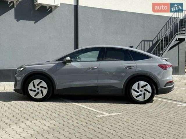 Сірий Ауді Q4 Sportback e-tron, об'ємом двигуна 0 л та пробігом 43 тис. км за 25500 $, фото 11 на Automoto.ua