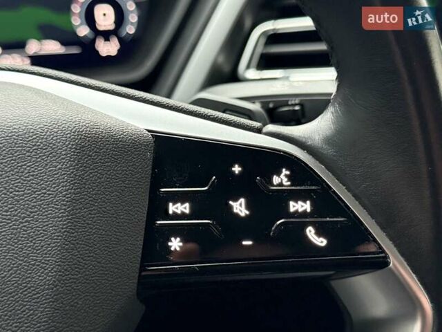 Сірий Ауді Q4 Sportback e-tron, об'ємом двигуна 0 л та пробігом 149 тис. км за 24900 $, фото 36 на Automoto.ua