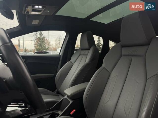 Серый Ауди Q4 Sportback e-tron, объемом двигателя 0 л и пробегом 70 тыс. км за 33990 $, фото 13 на Automoto.ua