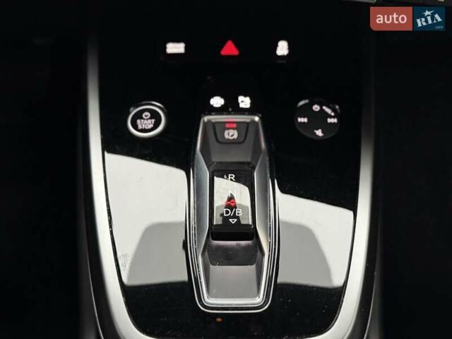 Сірий Ауді Q4 Sportback e-tron, об'ємом двигуна 0 л та пробігом 149 тис. км за 24900 $, фото 29 на Automoto.ua