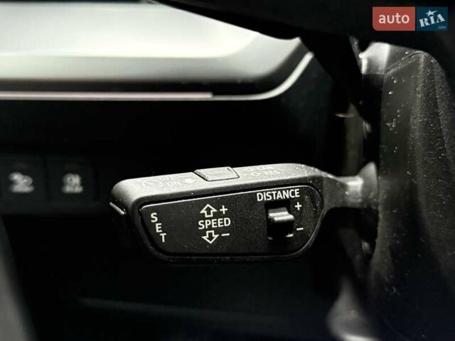 Сірий Ауді Q4 Sportback e-tron, об'ємом двигуна 0 л та пробігом 149 тис. км за 24900 $, фото 37 на Automoto.ua