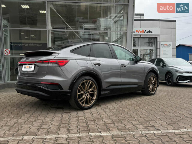 Серый Ауди Q4 Sportback e-tron, объемом двигателя 0 л и пробегом 70 тыс. км за 33990 $, фото 5 на Automoto.ua