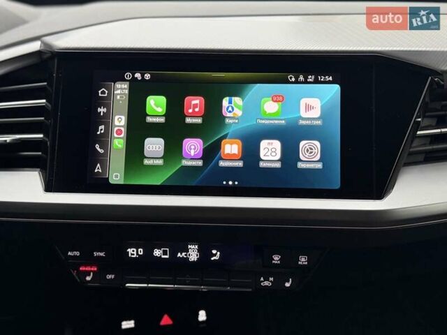 Сірий Ауді Q4 Sportback e-tron, об'ємом двигуна 0 л та пробігом 149 тис. км за 24900 $, фото 28 на Automoto.ua