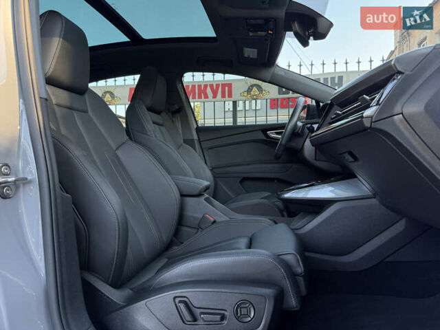 Серый Ауди Q4 Sportback e-tron, объемом двигателя 0 л и пробегом 7 тыс. км за 37000 $, фото 52 на Automoto.ua
