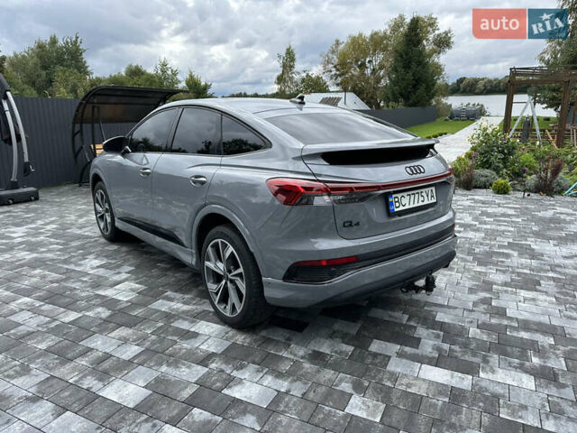 Сірий Ауді Q4 Sportback e-tron, об'ємом двигуна 0 л та пробігом 31 тис. км за 30800 $, фото 8 на Automoto.ua