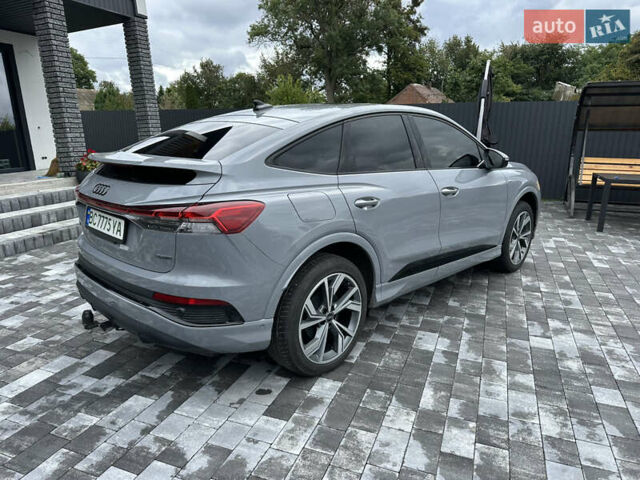 Сірий Ауді Q4 Sportback e-tron, об'ємом двигуна 0 л та пробігом 31 тис. км за 30800 $, фото 4 на Automoto.ua