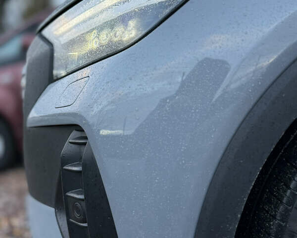 Серый Ауди Q4 Sportback e-tron, объемом двигателя 0 л и пробегом 43 тыс. км за 27999 $, фото 52 на Automoto.ua