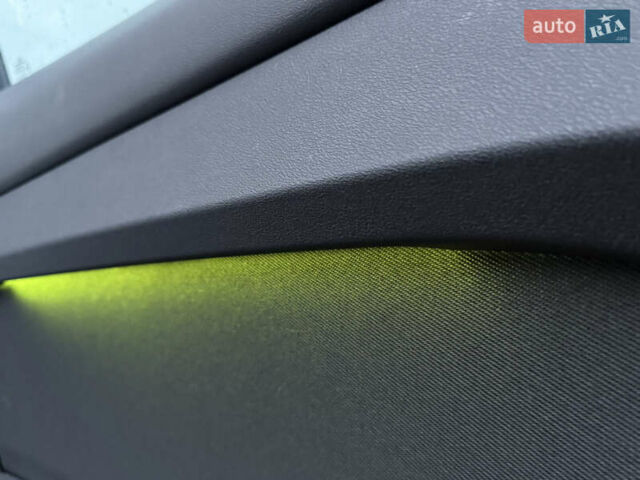 Серый Ауди Q4 Sportback e-tron, объемом двигателя 0 л и пробегом 43 тыс. км за 27999 $, фото 33 на Automoto.ua