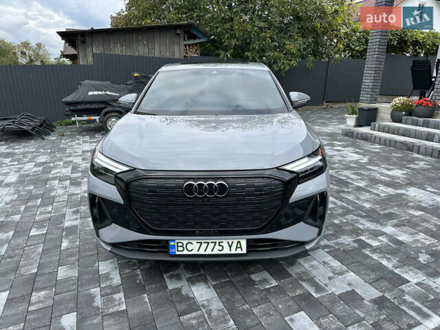 Сірий Ауді Q4 Sportback e-tron, об'ємом двигуна 0 л та пробігом 31 тис. км за 30800 $, фото 14 на Automoto.ua