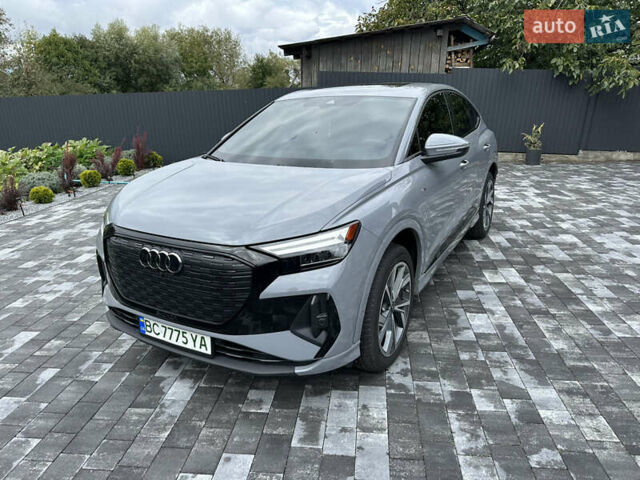 Сірий Ауді Q4 Sportback e-tron, об'ємом двигуна 0 л та пробігом 31 тис. км за 30800 $, фото 13 на Automoto.ua