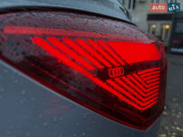Серый Ауди Q4 Sportback e-tron, объемом двигателя 0 л и пробегом 43 тыс. км за 27999 $, фото 45 на Automoto.ua