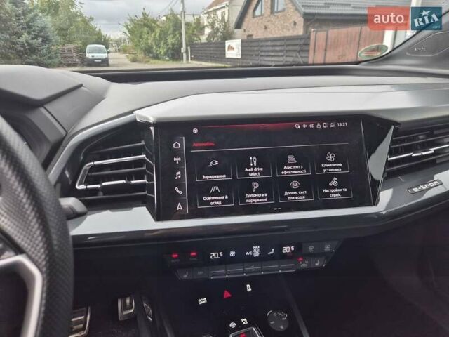 Серый Ауди Q4 Sportback e-tron, объемом двигателя 0 л и пробегом 27 тыс. км за 38000 $, фото 20 на Automoto.ua