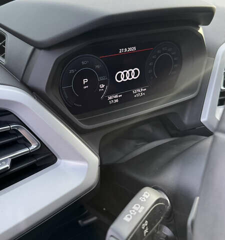 Синий Ауди Q4 Sportback e-tron, объемом двигателя 0 л и пробегом 37 тыс. км за 31900 $, фото 21 на Automoto.ua