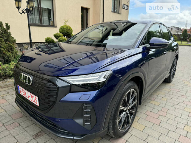 Синий Ауди Q4 Sportback e-tron, объемом двигателя 0 л и пробегом 35 тыс. км за 27500 $, фото 3 на Automoto.ua