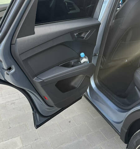 Синий Ауди Q4 Sportback e-tron, объемом двигателя 0 л и пробегом 37 тыс. км за 31900 $, фото 22 на Automoto.ua